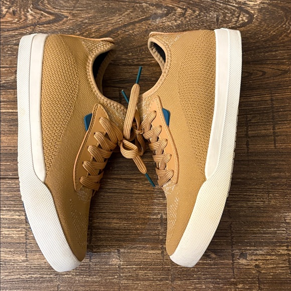 Vessi Women's Weekend Sneakers Tan Brown Knit Waterproof Size 7 EUC - Picture 5 of 10